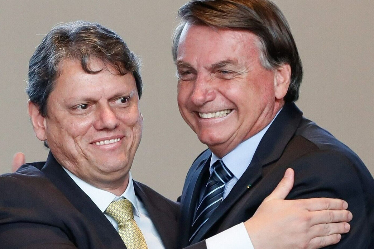 Tarcísio reafirma seu apoio a Bolsonaro: Continuarei sendo bolsonarista